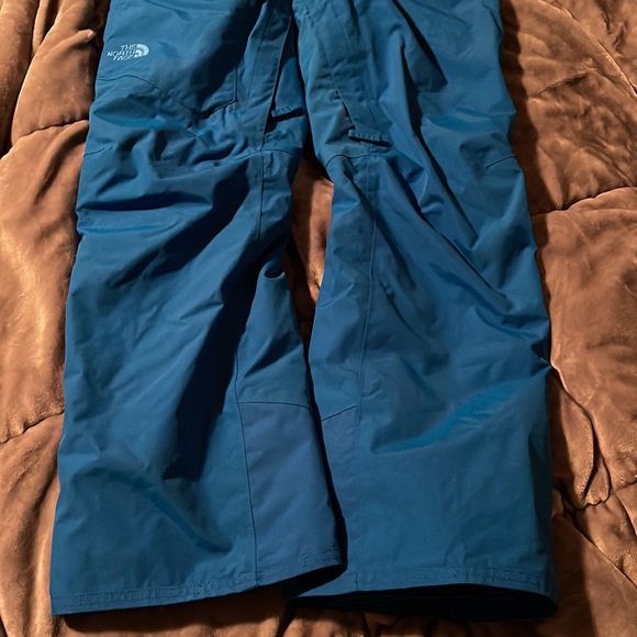 The north face man snowboard pants size m 100% new never been wear tag atcatched - Picture 2 of 6